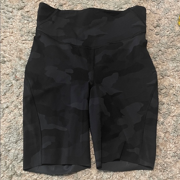 lululemon athletica Black Camo Bike Shorts - Picture 3 of 3